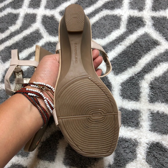 🌴Beaded T Strap Wedge - Picture 3 of 7